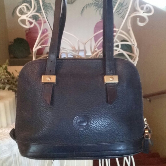Dooney & Bourke Handbags - Vintage Dooney & Bourke Dooney & Bourke Handbags - Vintage Dooney & Bourke